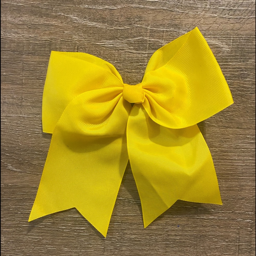 Yellow cheer bow